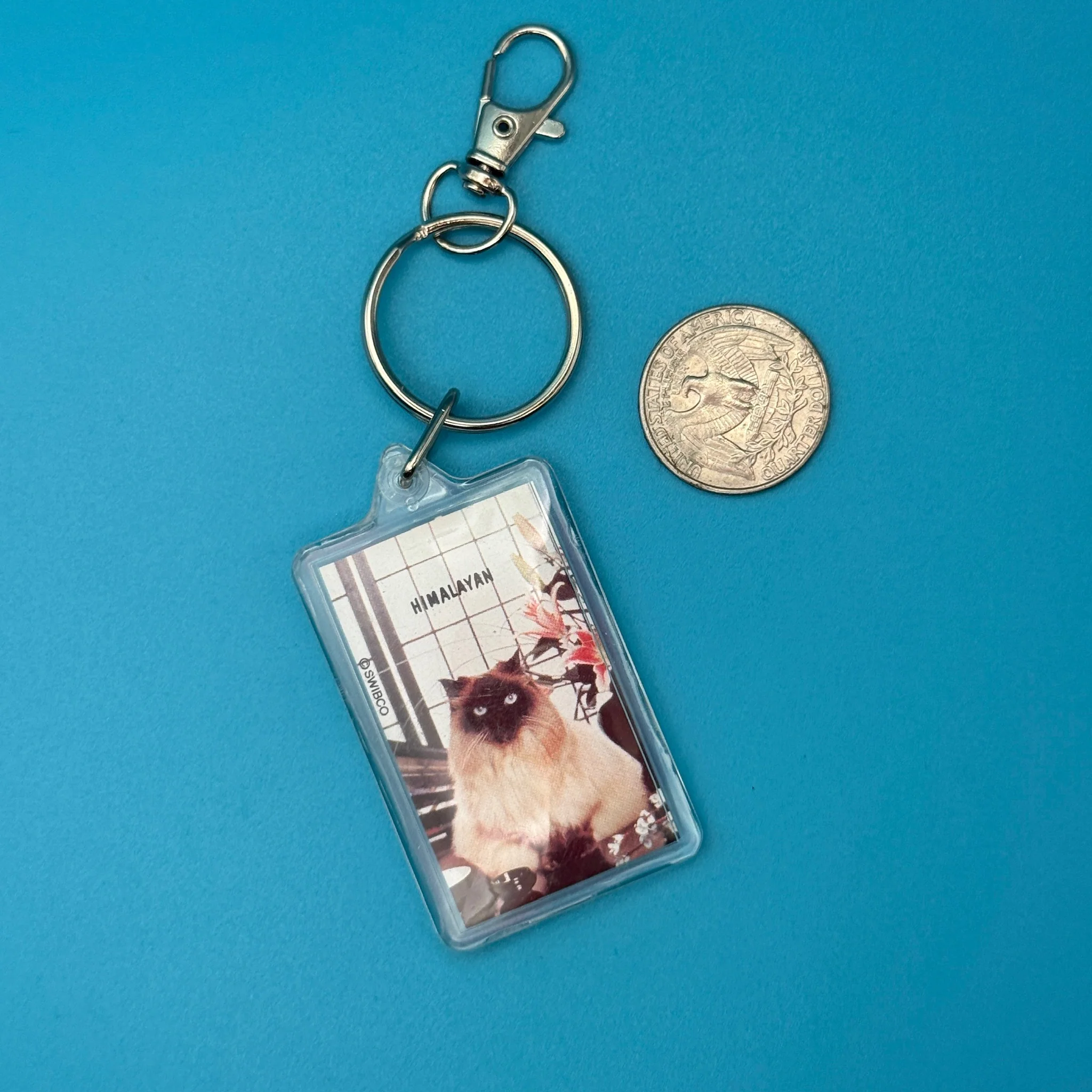 1980-1990s Vintage White Keychains & Bag Charms - Image 7