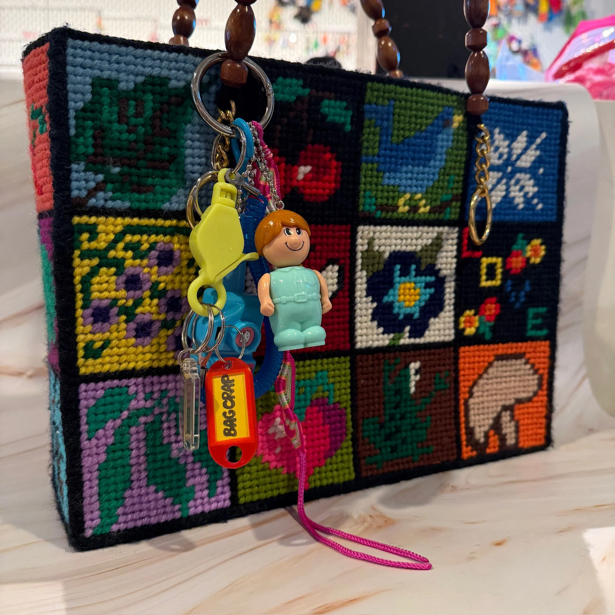 Vintage Y2K Hello Kitty Camera Keychain and Bag Charm Pack - Image 7