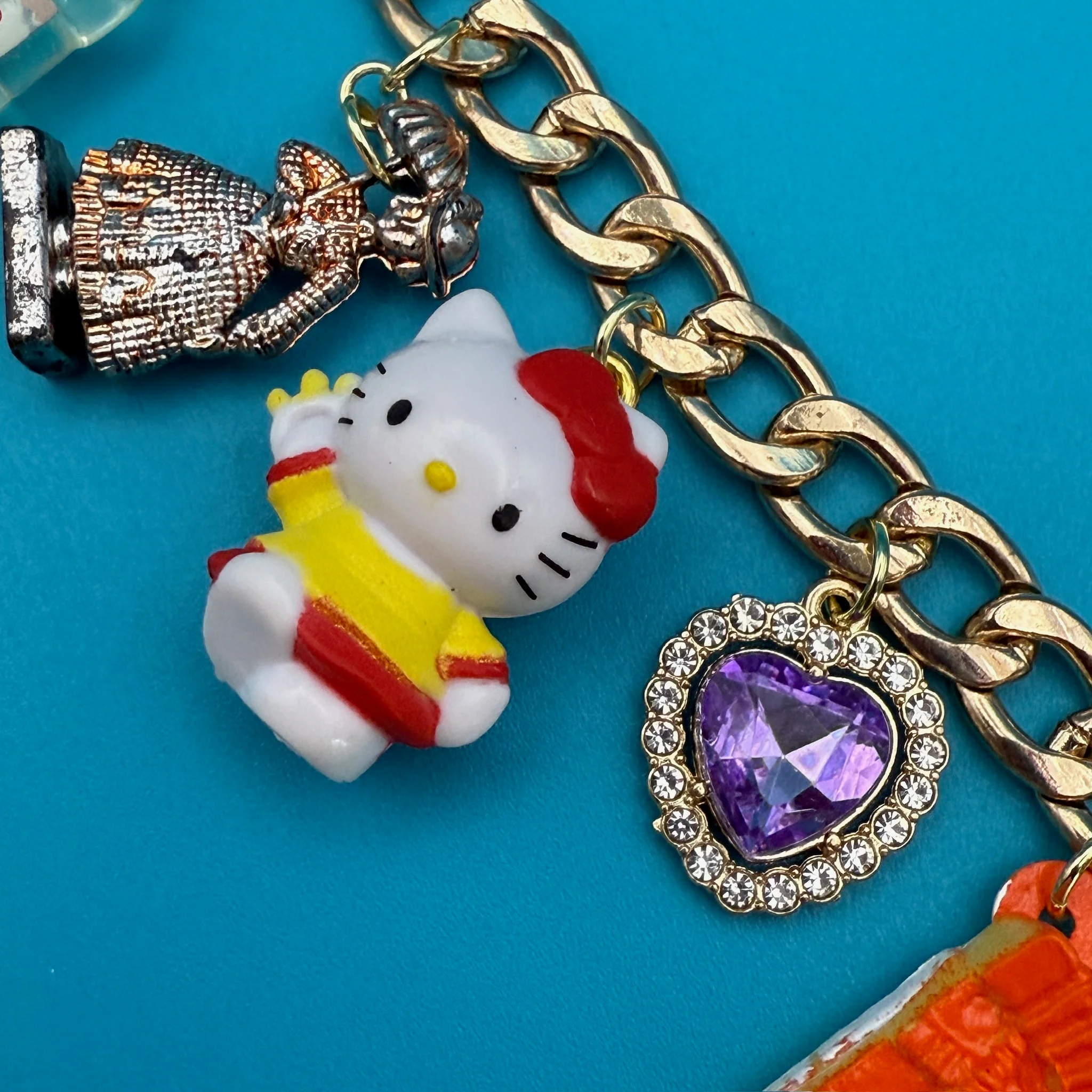 Vintage Hello Kitty & Pie Gold Charm Chain - Image 6